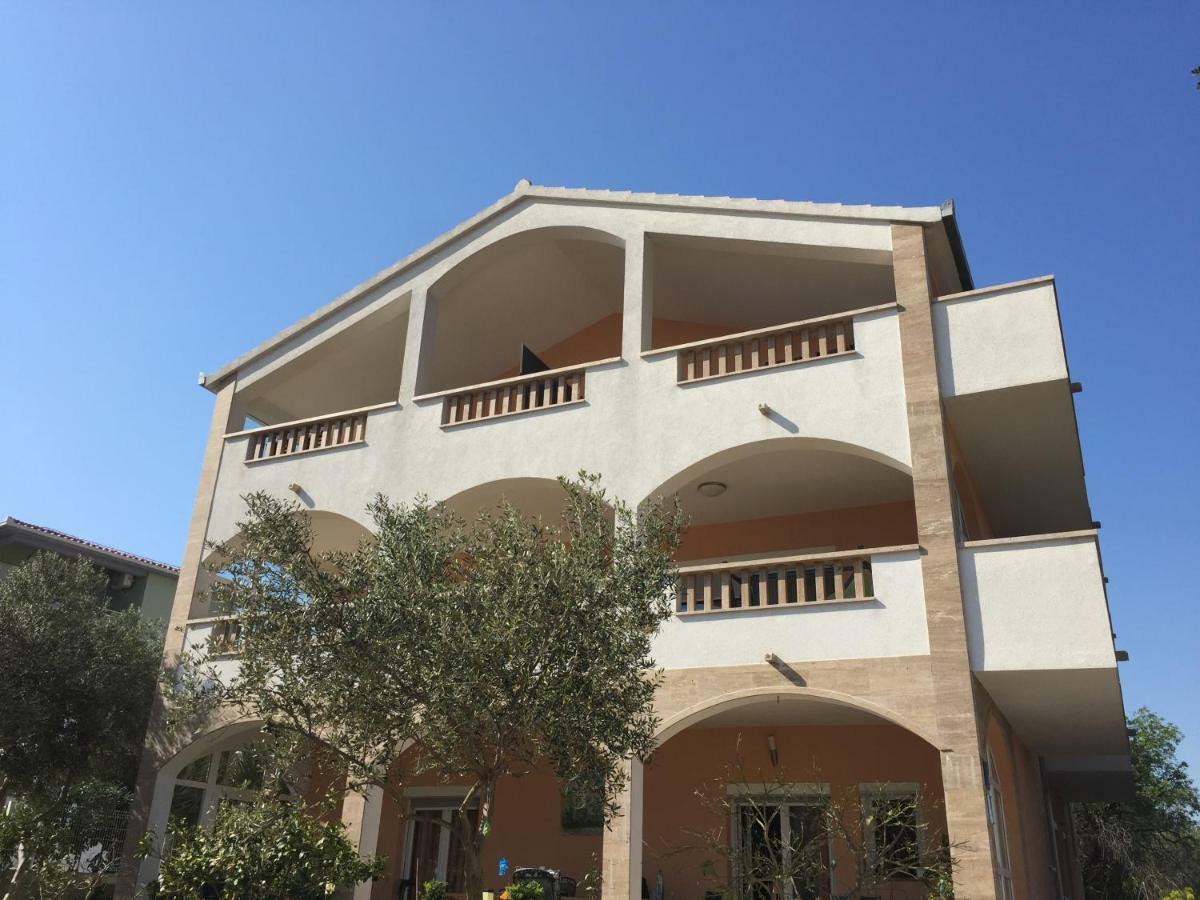 Apartmani Zivaljic โตรกีร์ ภายนอก รูปภาพ