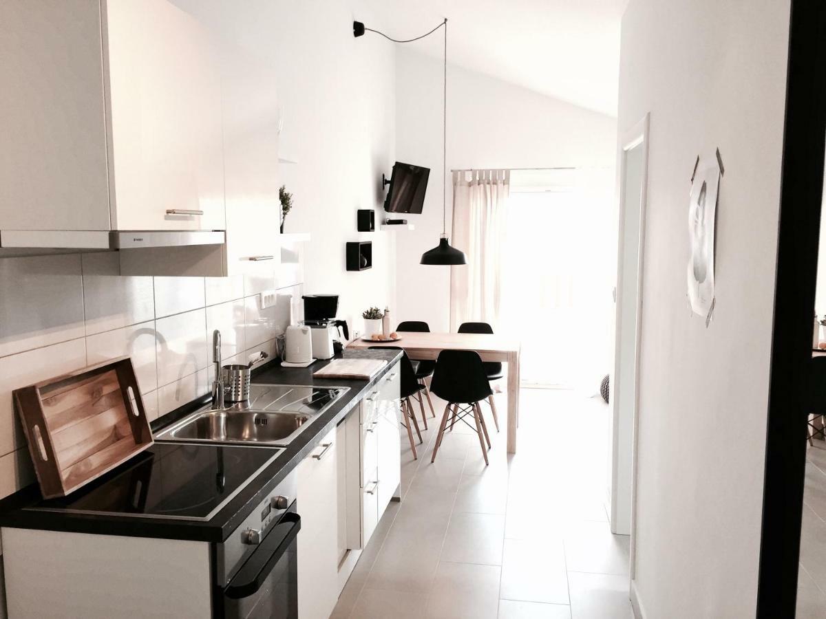Apartmani Zivaljic โตรกีร์ ภายนอก รูปภาพ