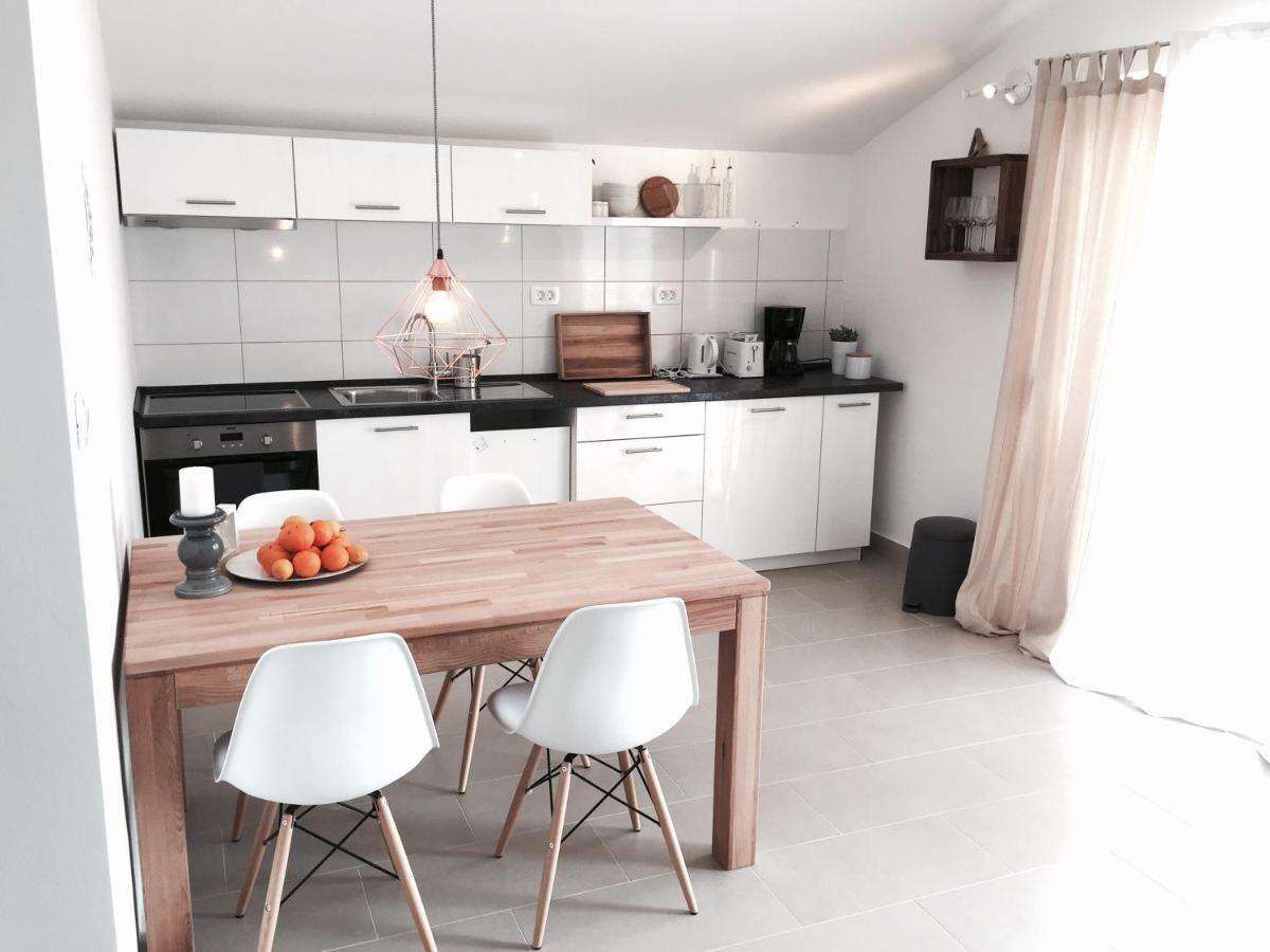 Apartmani Zivaljic โตรกีร์ ภายนอก รูปภาพ
