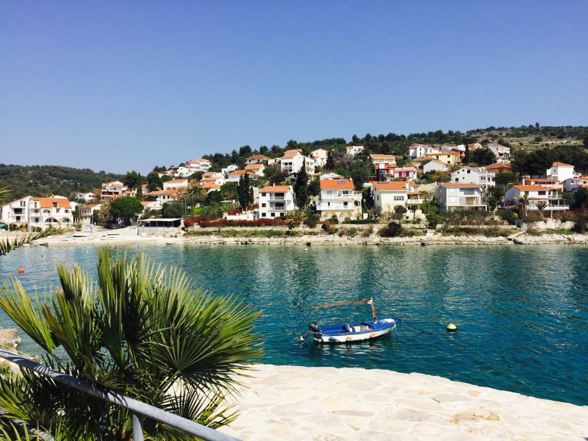 Apartmani Zivaljic โตรกีร์ ภายนอก รูปภาพ